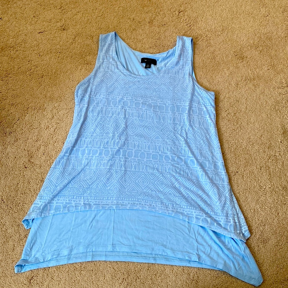 Sleeveless tunic top